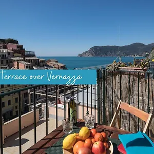 https://la-torretta-dei-merli-with-views.hotelitalianriviera.com