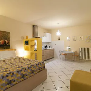 https://casa-lisander.it-lombardy.com